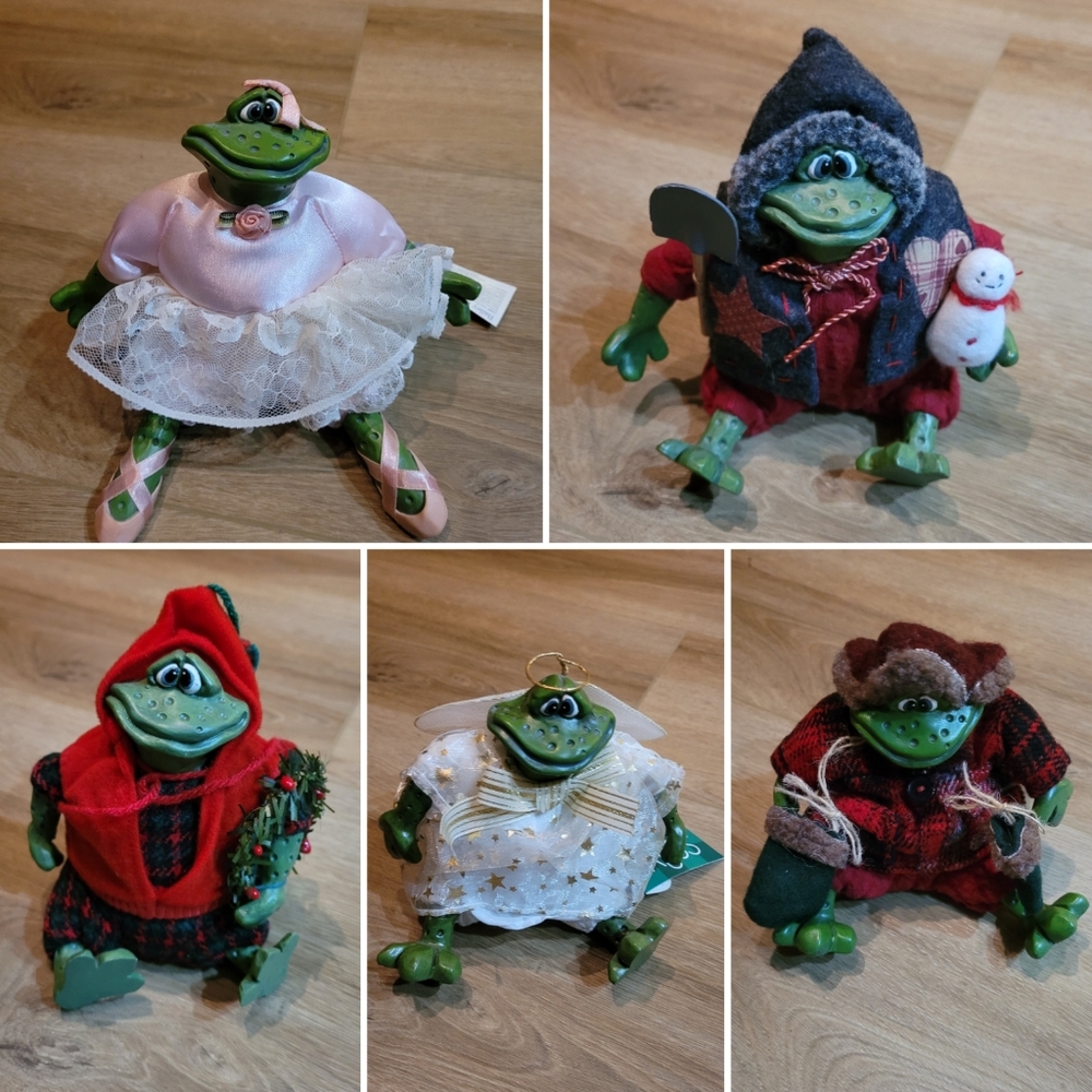 Russ The Country Folks Vintage Christmas Resin Bean Bag Frogs Set of‎ 5